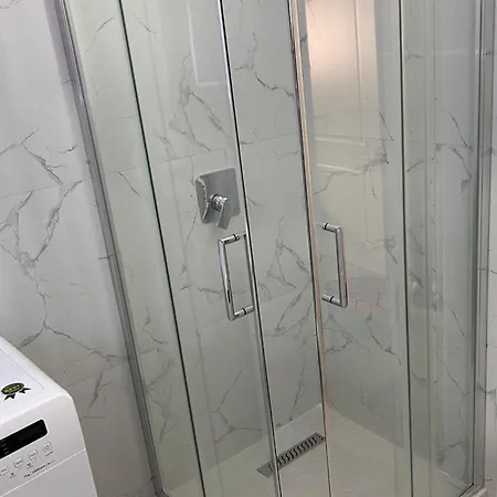 Dona Elegant Апартаменты Дуррес