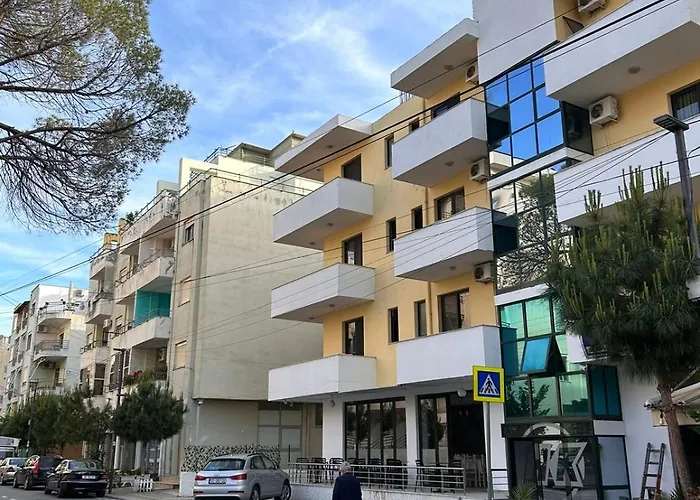 Dona Elegant * Durrës